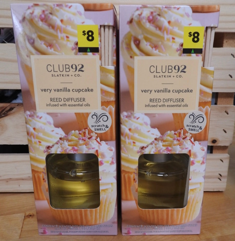 Very Vanilla Cupcake - Reed Diffuser Set